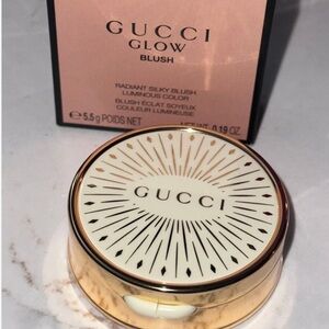 NIB Gucci Glow Blush